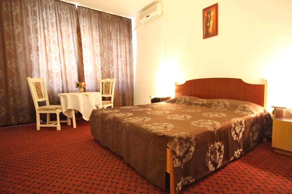 Hotel Dynes Eforie Nord Zewnętrze zdjęcie