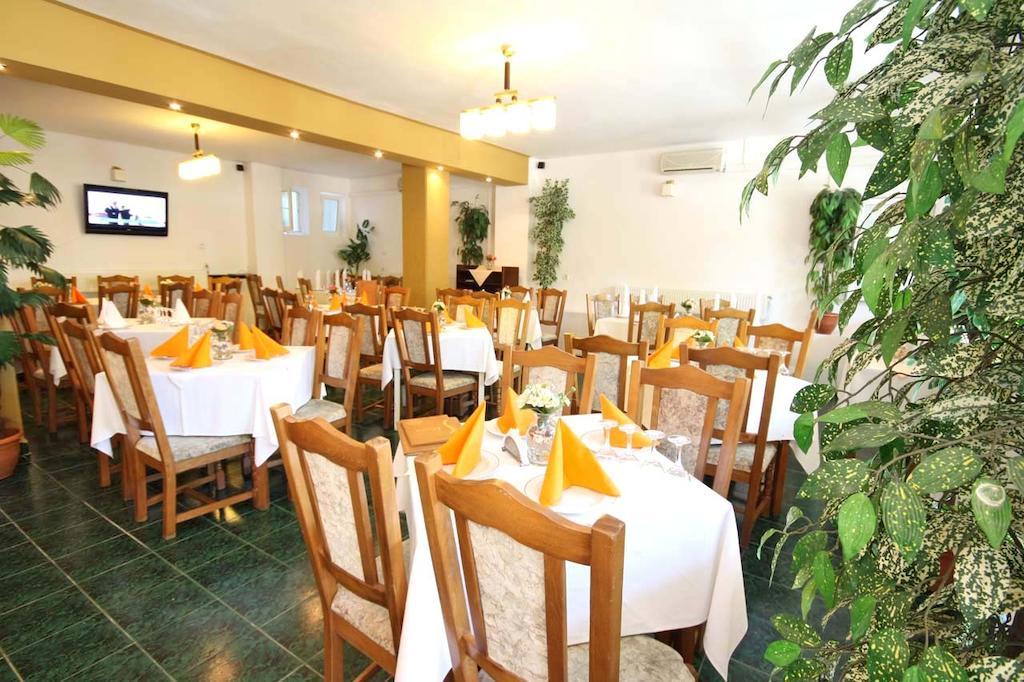 Hotel Dynes Eforie Nord Zewnętrze zdjęcie
