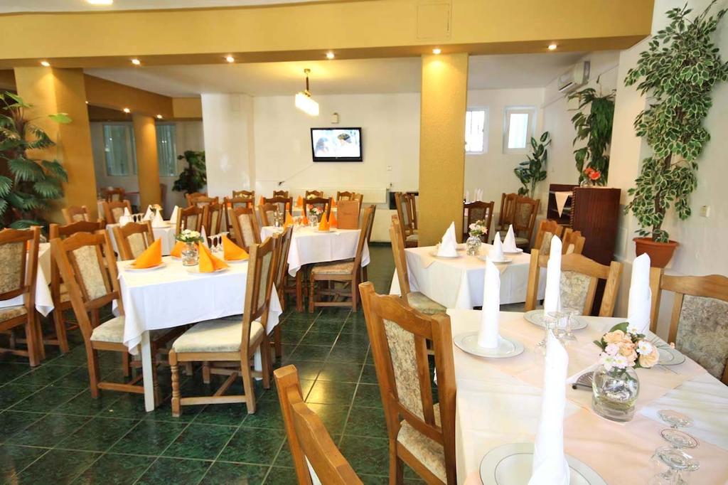 Hotel Dynes Eforie Nord Zewnętrze zdjęcie