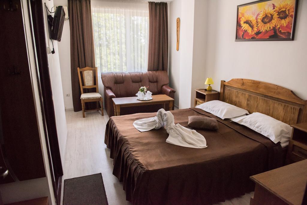 Hotel Dynes Eforie Nord Zewnętrze zdjęcie