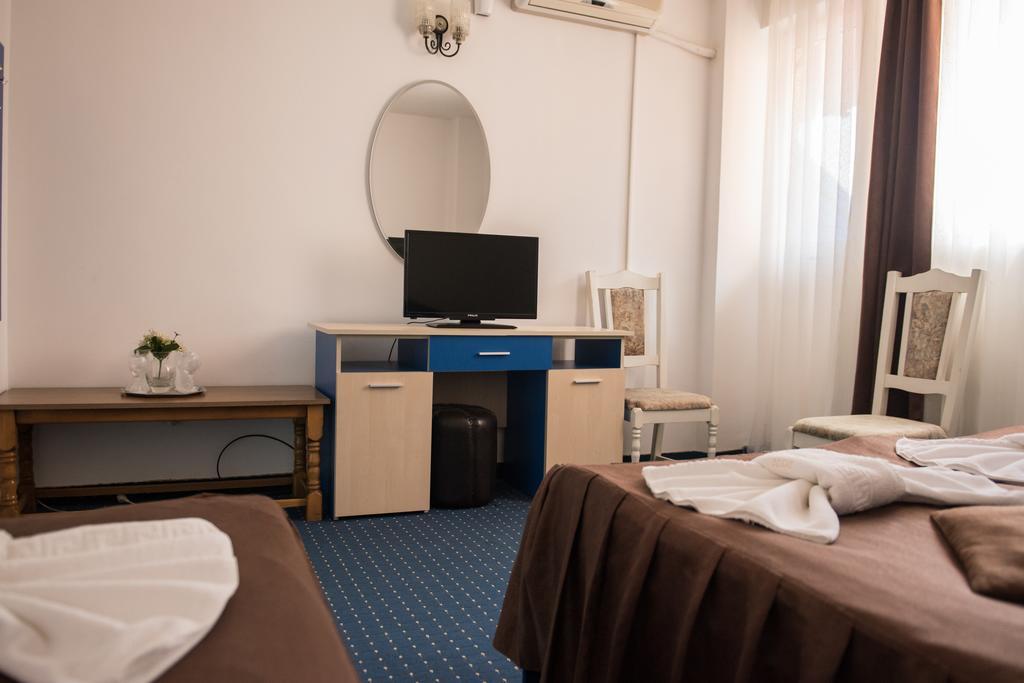 Hotel Dynes Eforie Nord Zewnętrze zdjęcie