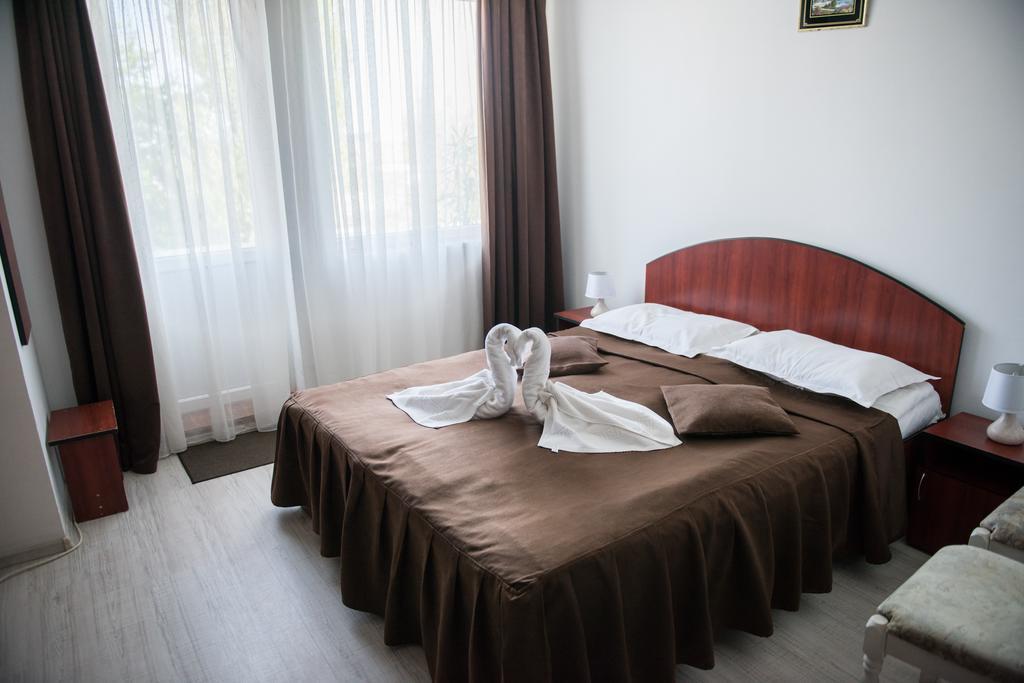 Hotel Dynes Eforie Nord Zewnętrze zdjęcie
