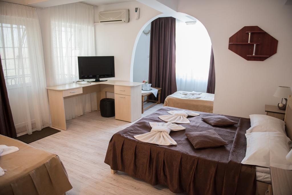 Hotel Dynes Eforie Nord Zewnętrze zdjęcie